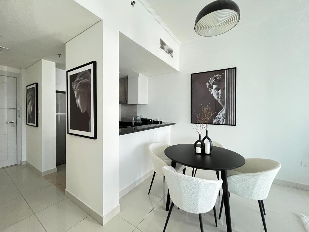 Trophy - Sparkling Suites W Palm View With Direct Access To Marina Walk Dubai Exterior photo