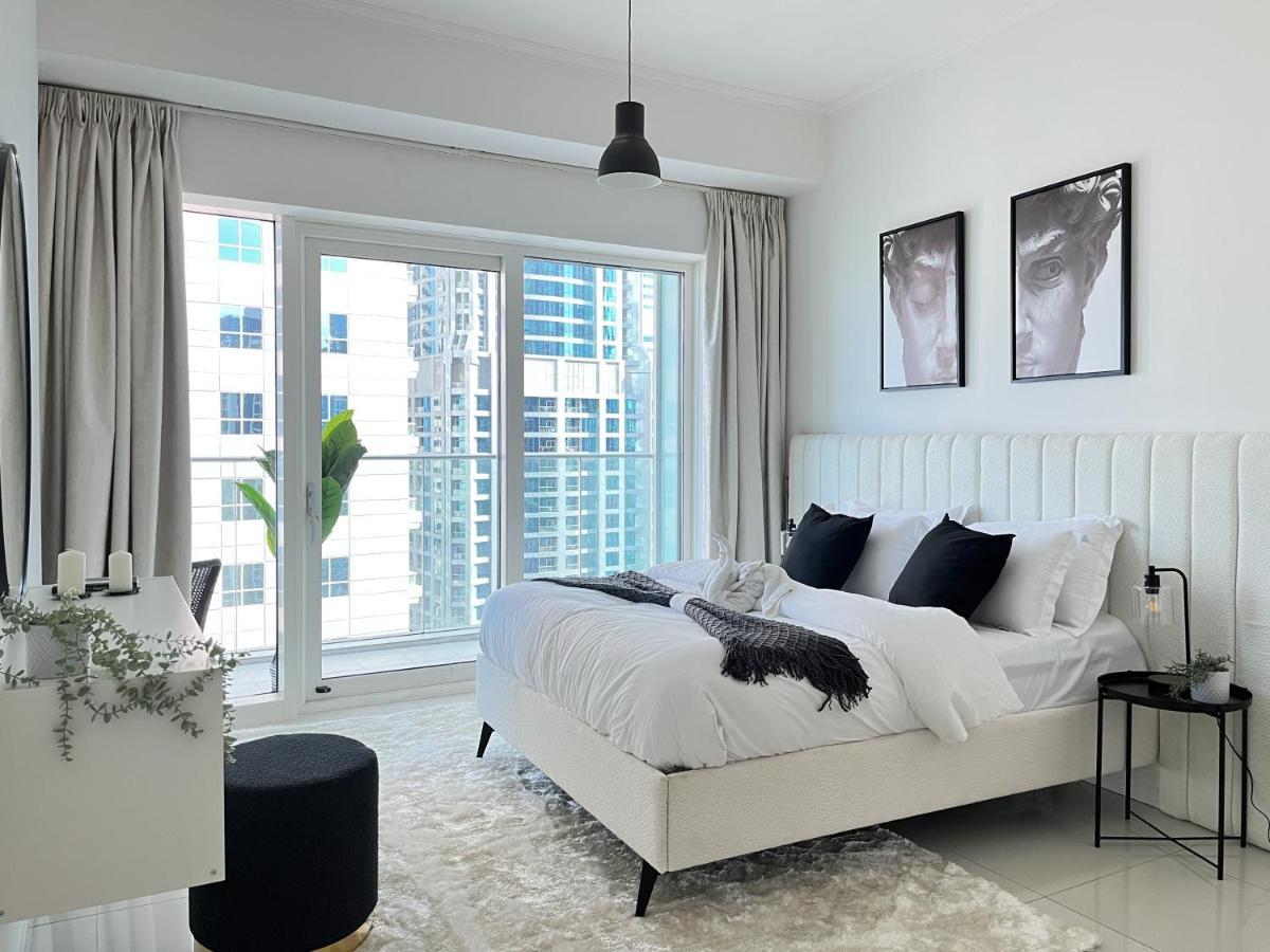 Trophy - Sparkling Suites W Palm View With Direct Access To Marina Walk Dubai Exterior photo